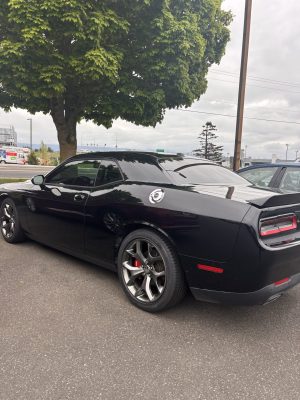 2020 Dodge Charger SXT - Image 2