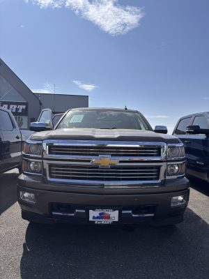 2015 Chevrolet Silverado 1500 High Country - Image 2